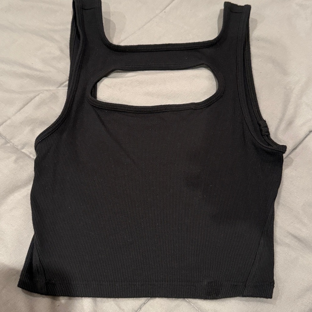 Lululemon LA Front Cut-Out Crop Tank